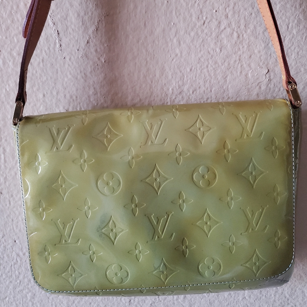 Louis Vuitton Shoulder bag